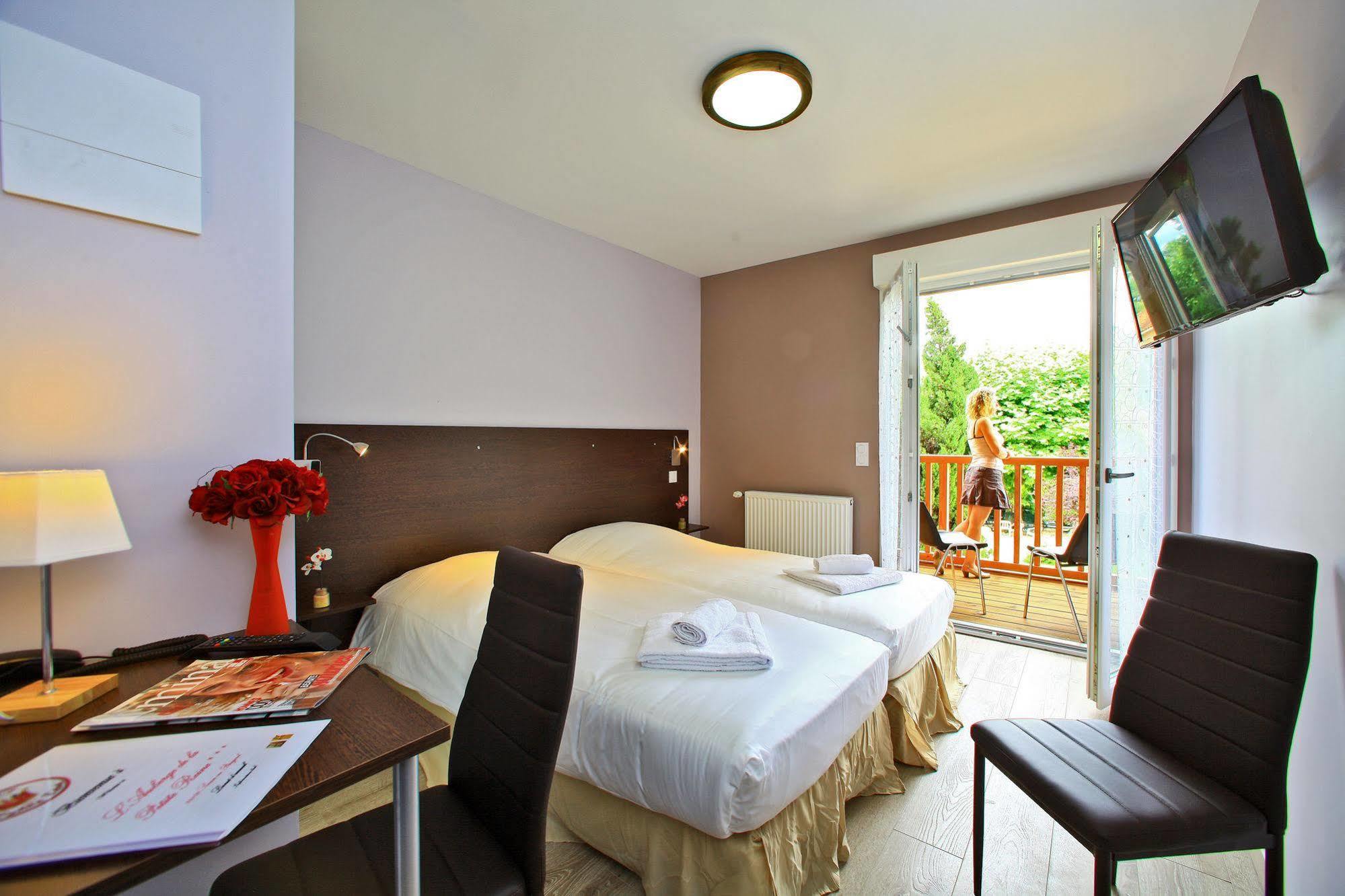 Auberge De La Petite Reine Siorac-en-Perigord Bagian luar foto