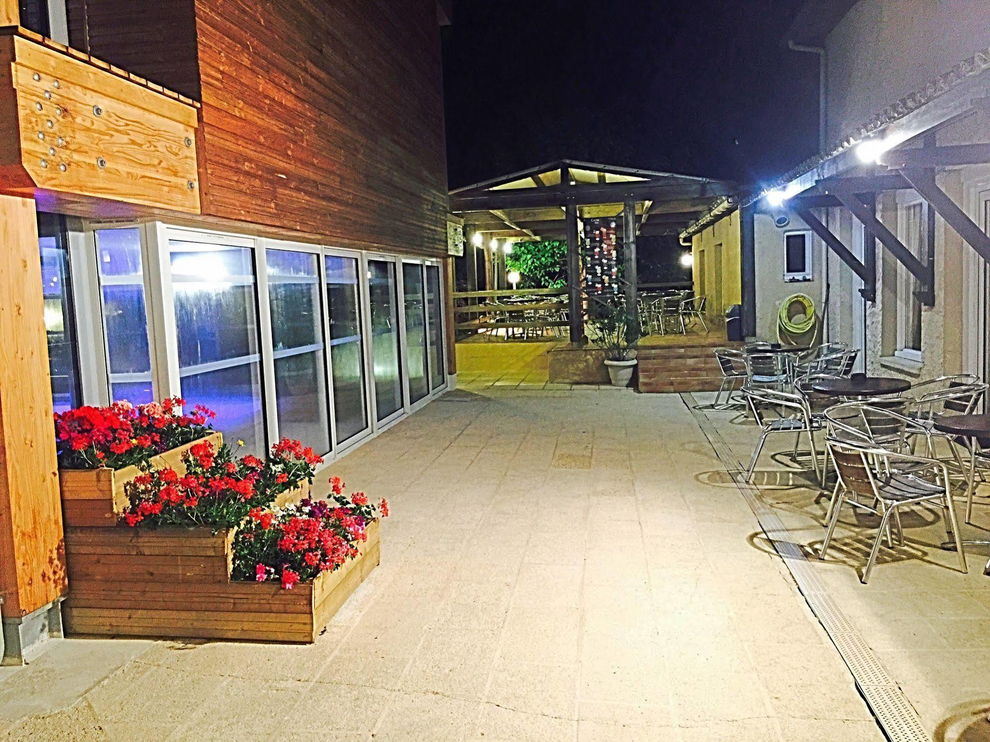Auberge De La Petite Reine Siorac-en-Perigord Bagian luar foto