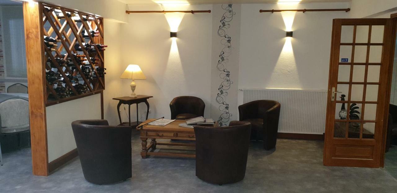 Auberge De La Petite Reine Siorac-en-Perigord Bagian luar foto